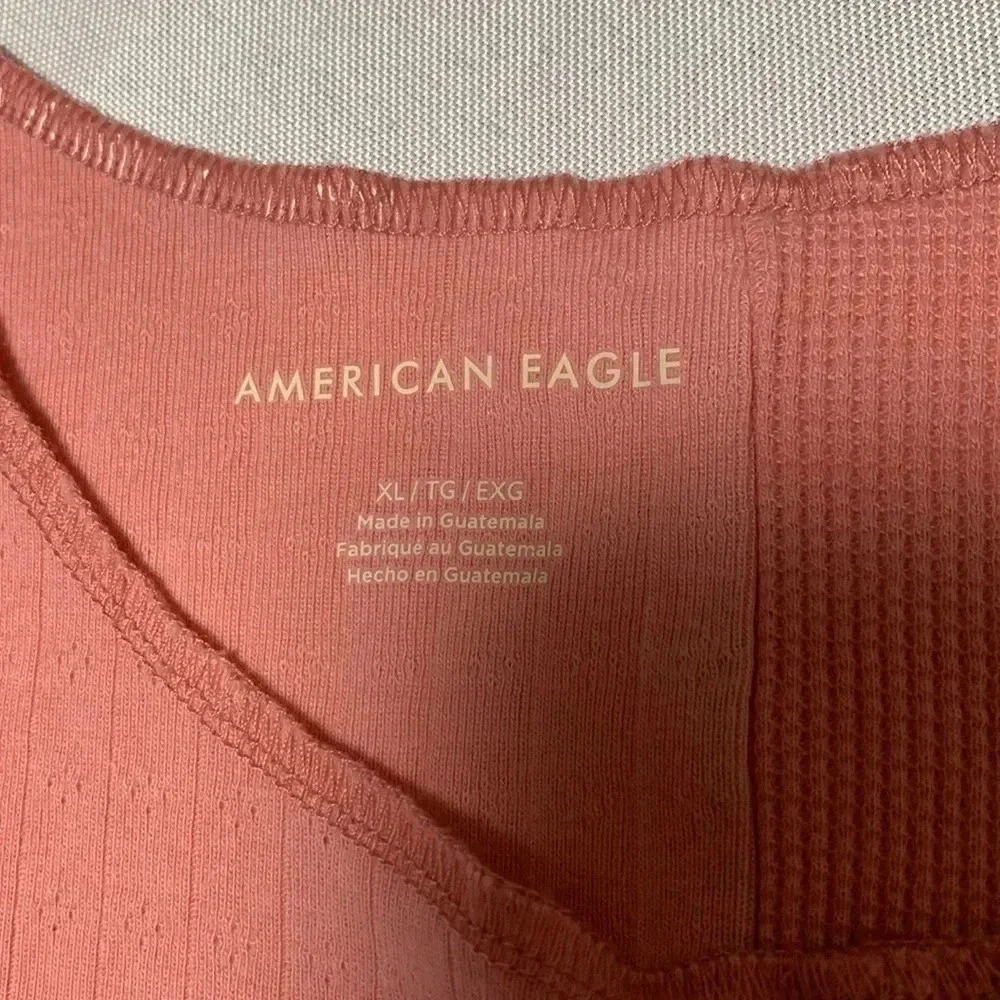 American Eagle size XL, excellent condition. - Picture 2 of 3